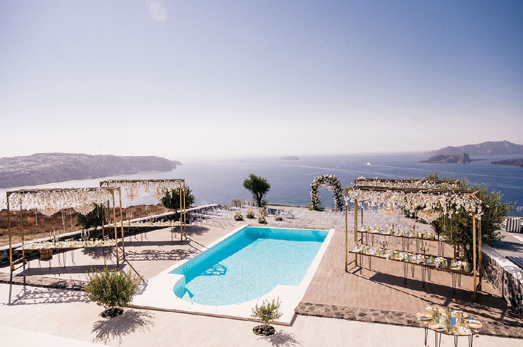 Makki and Yonathin's Santorini wedding — photograph 13 by Stanlo Photography