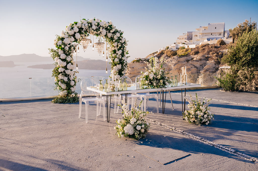 Makki and Yonathin's Santorini wedding — photograph 16 by Stanlo Photography