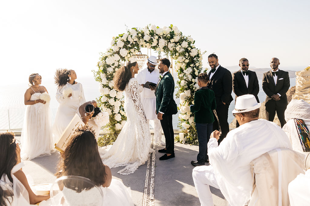 Makki and Yonathin's Santorini wedding — photograph 17 by Stanlo Photography